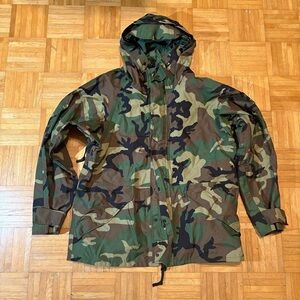 US Army ECWCS Gore-Tex Woodland Parka Jacket